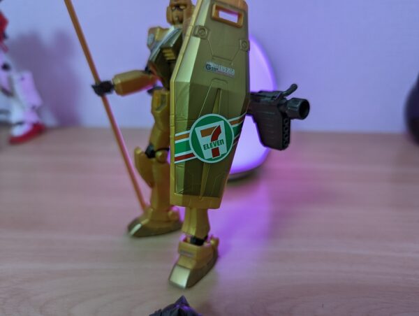 RX-78-2 Gundam "Gold Injection Color" Model Kit