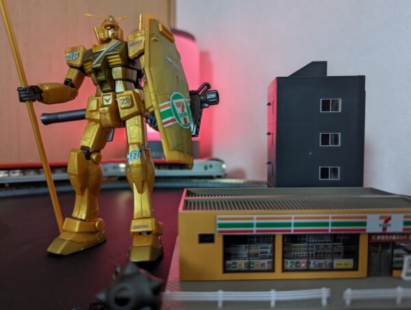 7-Eleven Gundam x 7-Eleven convenience store
