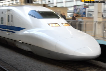 high_speed_train_japan