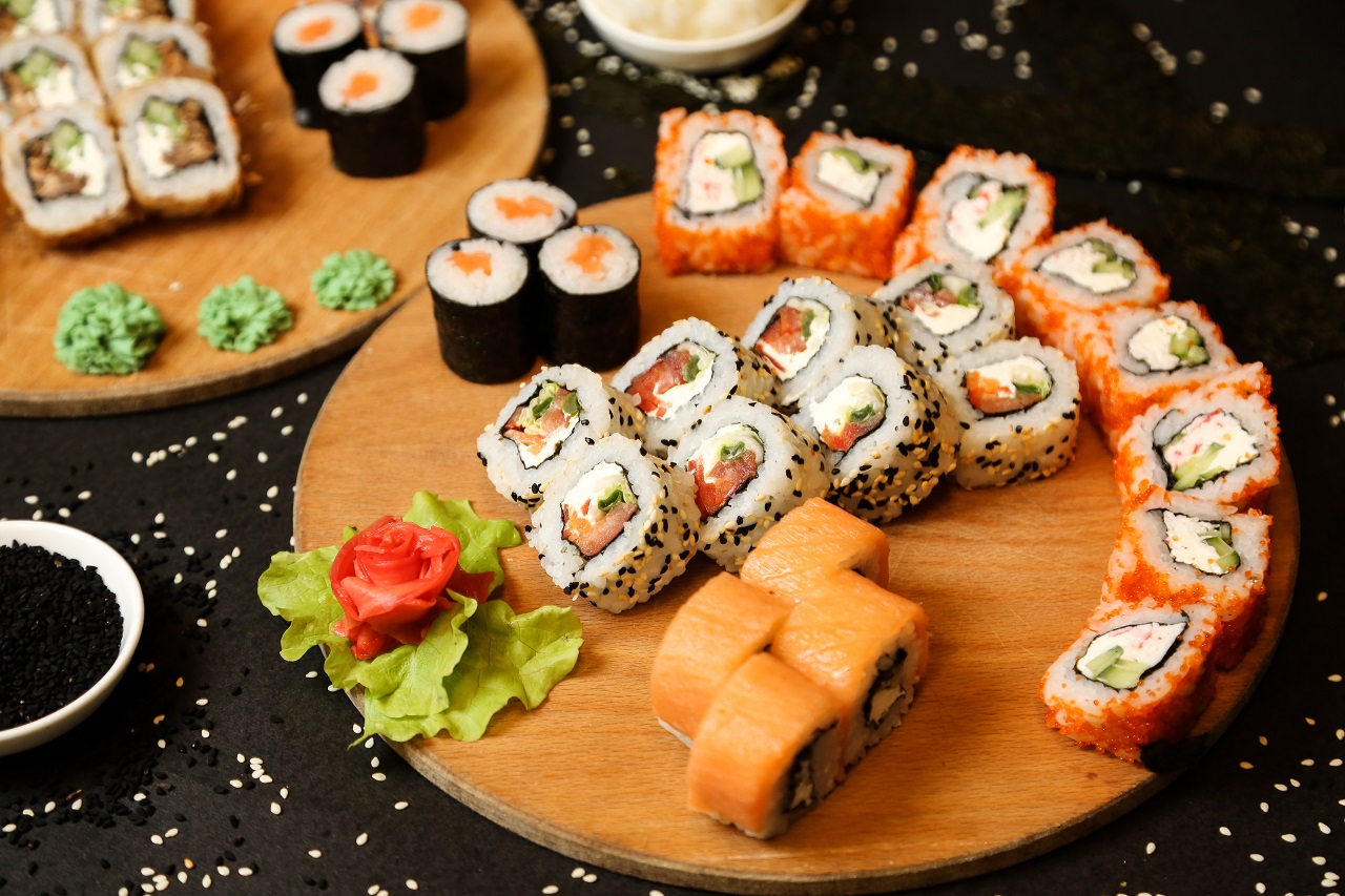 give up meat - sushi pescatarian 